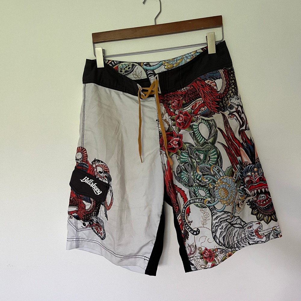 Billabong Mens Tattoo Graphic Board Shorts Dragon Tiger White Black Size 32